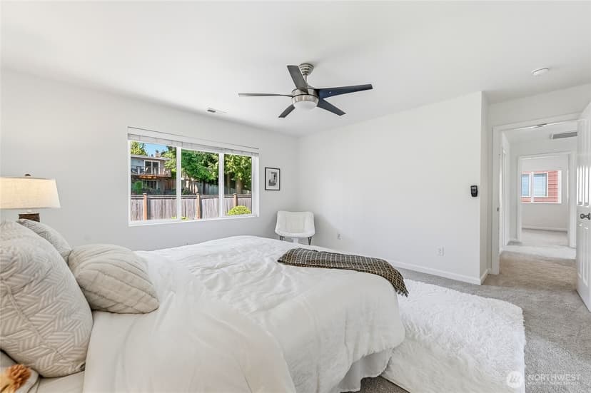 Property photo for 7624 NE 201st Place, Kenmore photo 23