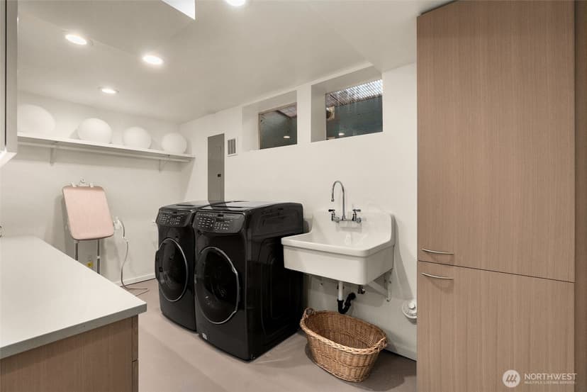 Property photo for 17059 16th Avenue SW, Normandy Park photo 30