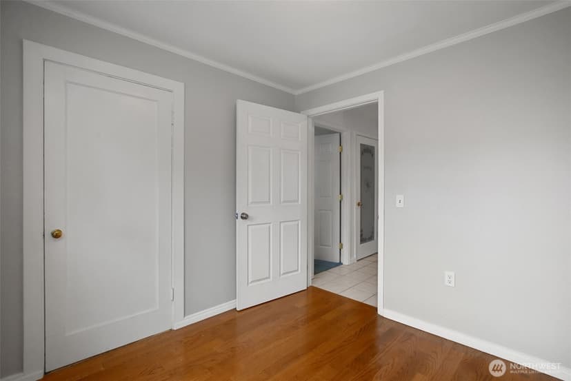 Property photo for 9006 Lawndale Avenue SW, Lakewood photo 19