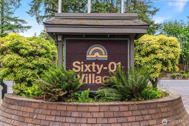 Property photo for 6582 137th Avenue NE #414, Redmond photo 2