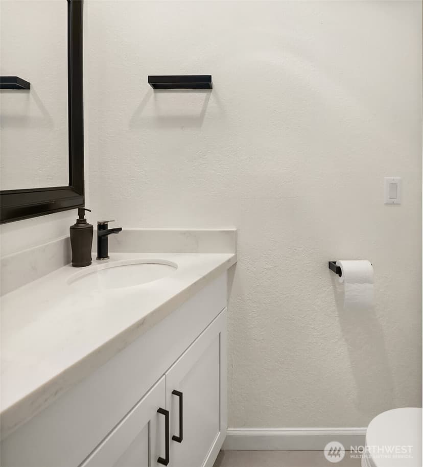 Property photo for 6582 137th Avenue NE #414, Redmond photo 16