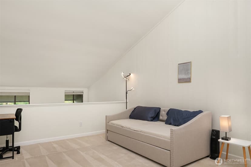 Property photo for 6582 137th Avenue NE #414, Redmond photo 17