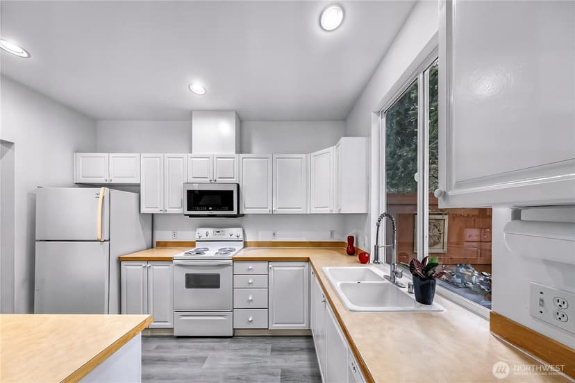 Property photo for 14007 69th Drive SE #P4, Snohomish photo 9
