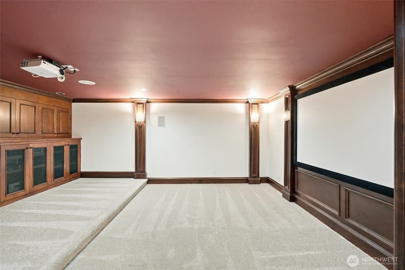 Property photo for 8711 Talbot Road, Edmonds photo 25