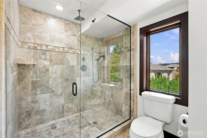 Property photo for 8711 Talbot Road, Edmonds photo 30