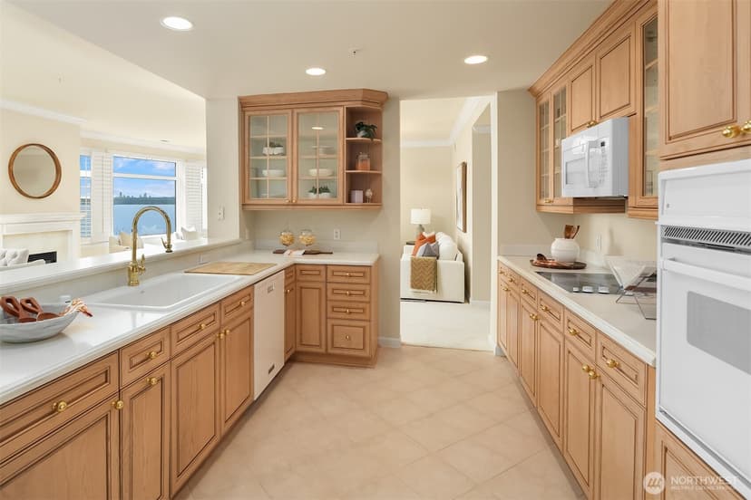 Property photo for 108 2nd Avenue S #403, Kirkland photo 9