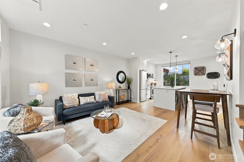 Property photo for 6016 California Avenue SW #D, Seattle photo 7