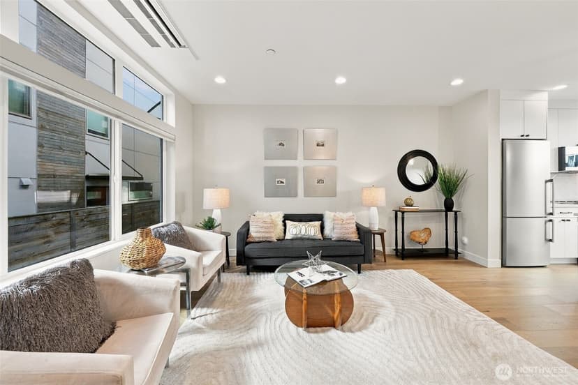 Property photo for 6016 California Avenue SW #D, Seattle photo 6