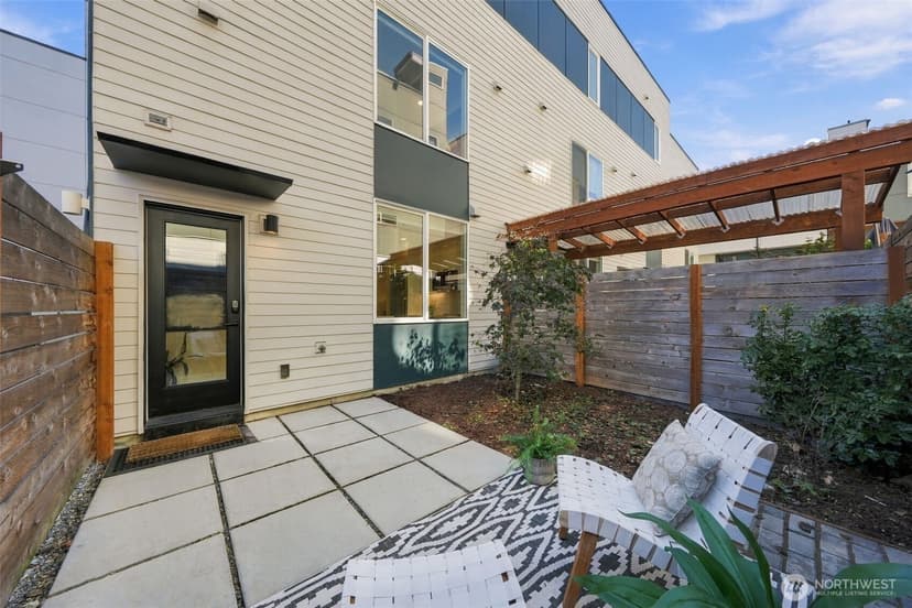 Property photo for 6016 California Avenue SW #D, Seattle photo 31