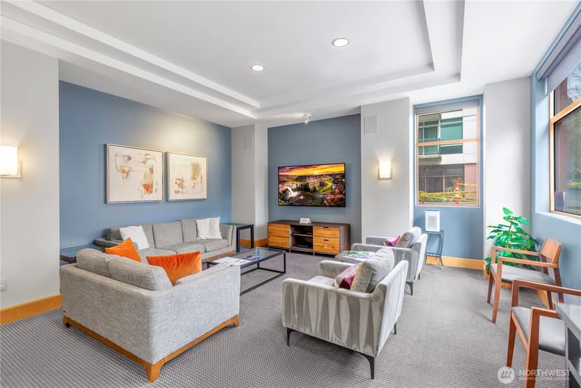 Property photo for 1100 106th Avenue NE #704, Bellevue photo 18