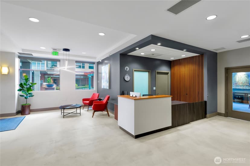 Property photo for 1100 106th Avenue NE #704, Bellevue photo 16