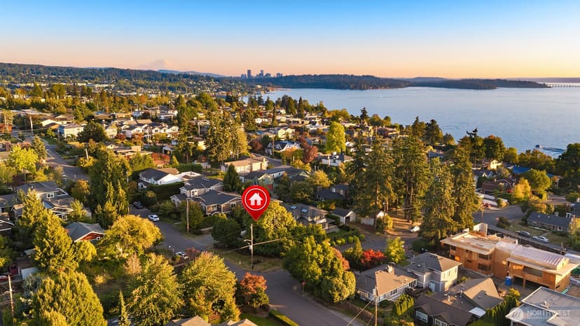 Property photo for 1250 6th Street W, Kirkland photo 5