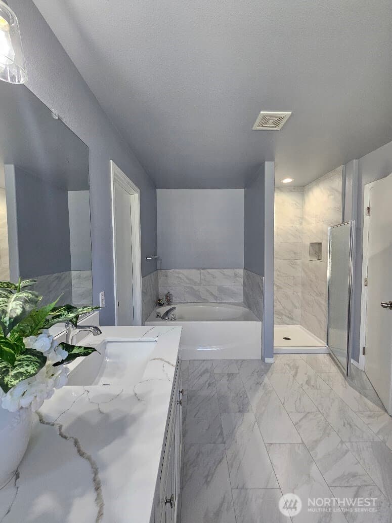 Property photo for 201 Glennwood Place SE, Renton photo 24
