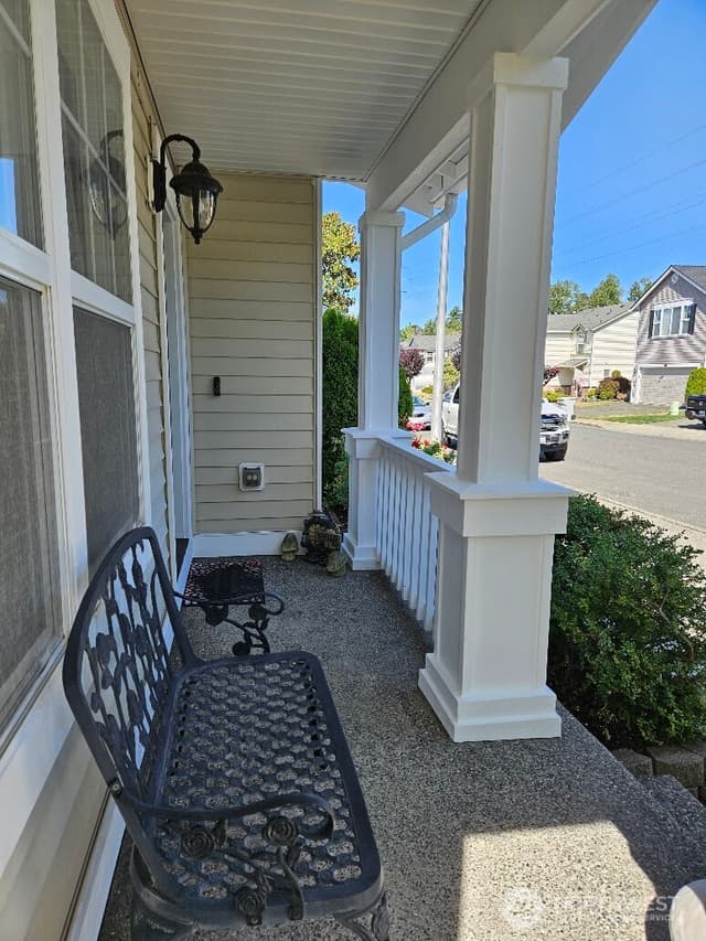 Property photo for 201 Glennwood Place SE, Renton photo 4