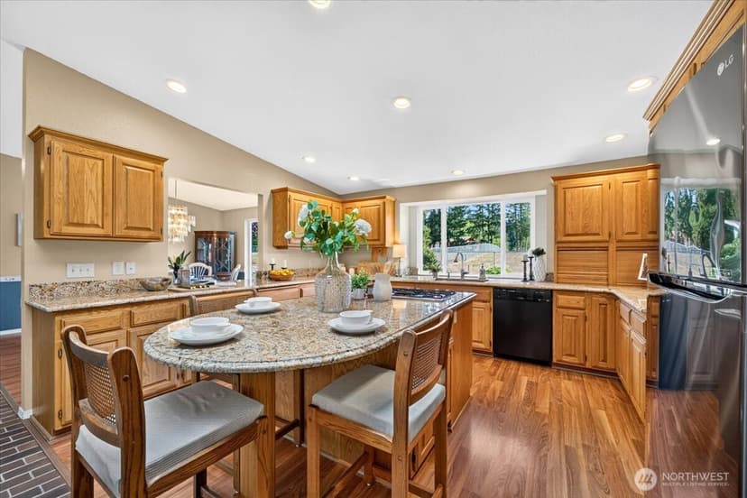 Property photo for 6370 SE Mullenix Road, Port Orchard photo 12