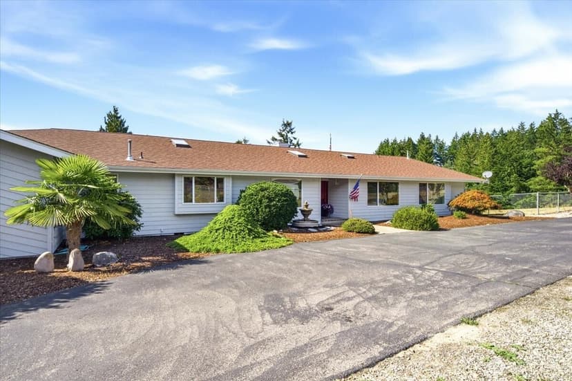 Property photo for 6370 SE Mullenix Road, Port Orchard photo 4