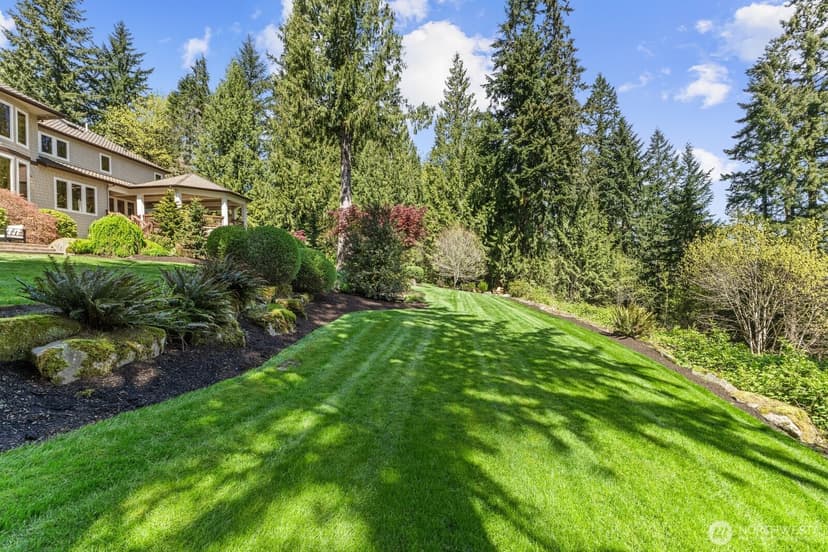 Property photo for 13748 242nd Avenue NE, Woodinville photo 9
