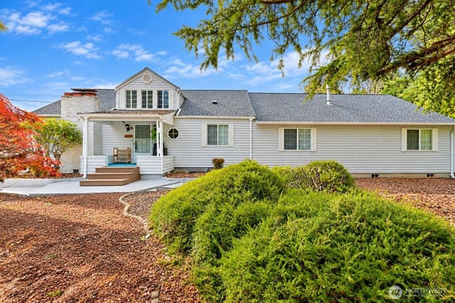 Property photo for 2272 Long Lake Road SE, Port Orchard photo 3