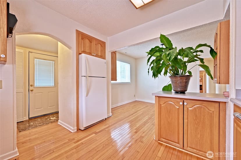 Property photo for 2272 Long Lake Road SE, Port Orchard photo 5