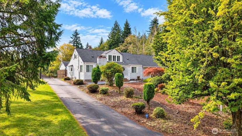 Property photo for 2272 Long Lake Road SE, Port Orchard photo 2