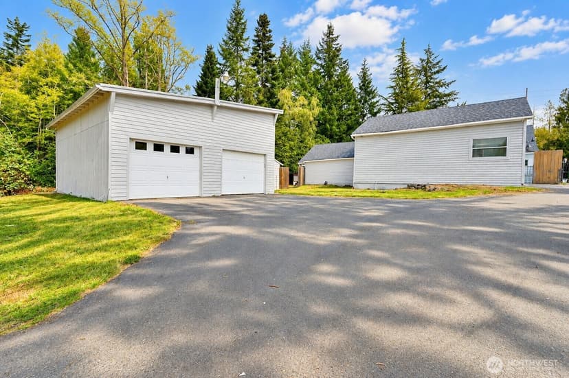 Property photo for 2272 Long Lake Road SE, Port Orchard photo 28