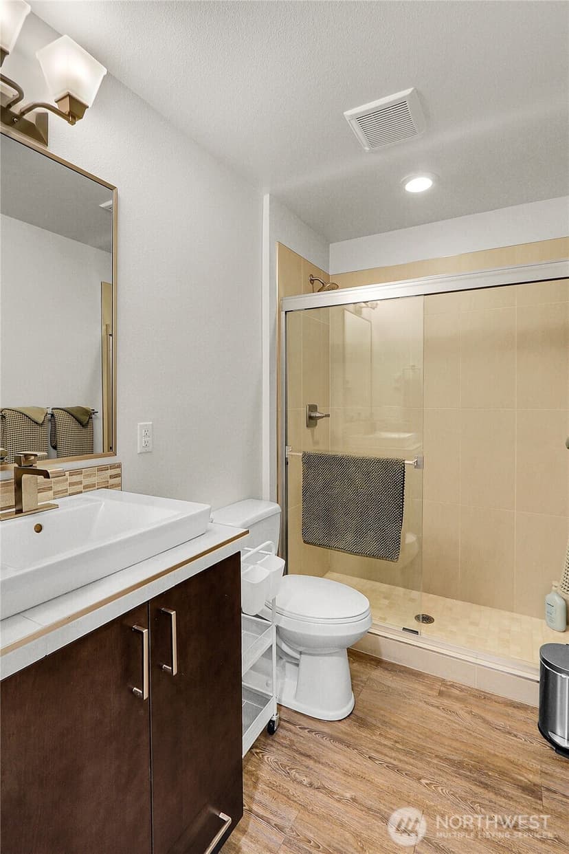 Property photo for 6542 32nd Avenue NE #B, Seattle photo 14