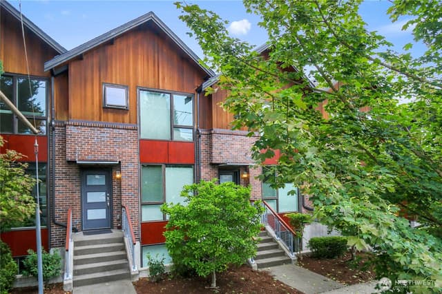Property photo for 6542 32nd Avenue NE #B, Seattle