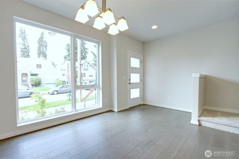Property photo for 6542 32nd Avenue NE #B, Seattle photo 5