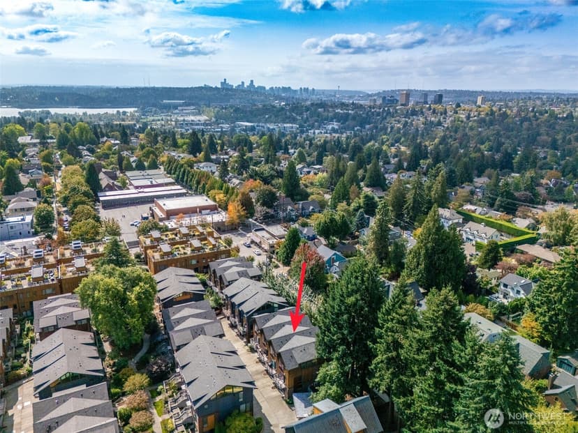 Property photo for 6542 32nd Avenue NE #B, Seattle photo 16