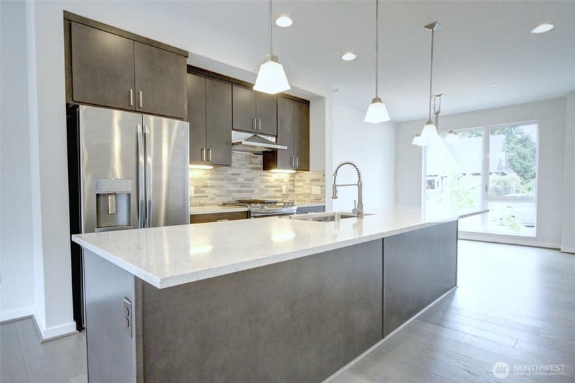 Property photo for 6542 32nd Avenue NE #B, Seattle photo 6