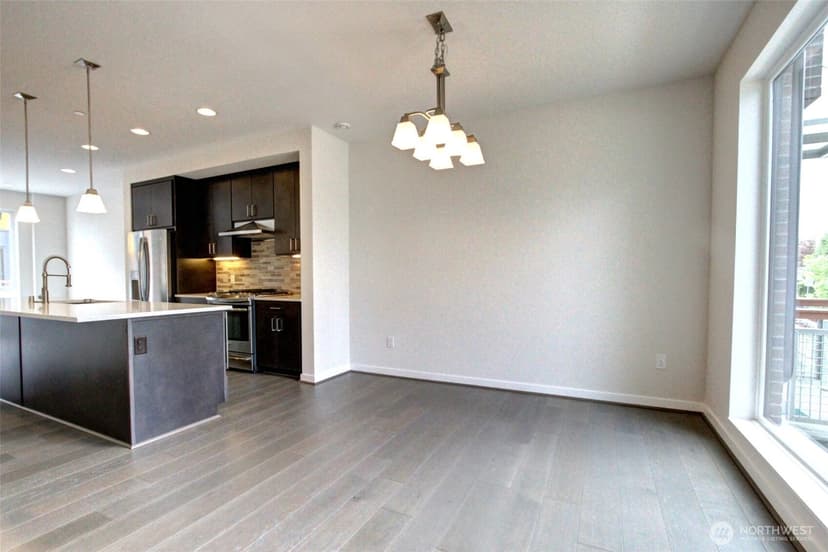 Property photo for 6542 32nd Avenue NE #B, Seattle photo 8