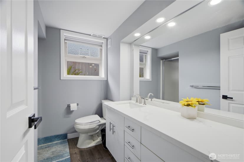 Property photo for 18534 55th Avenue NE, Kenmore photo 25