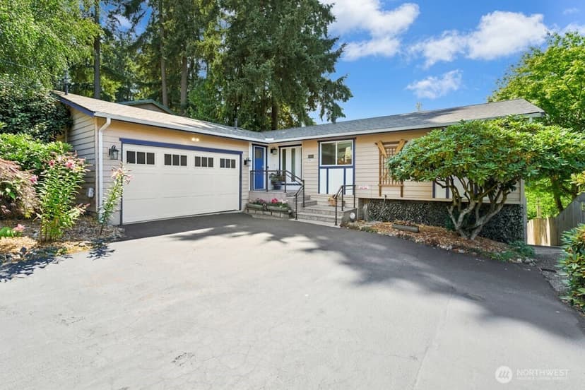 Property photo for 19803 Ashworth Avenue N, Shoreline photo 7