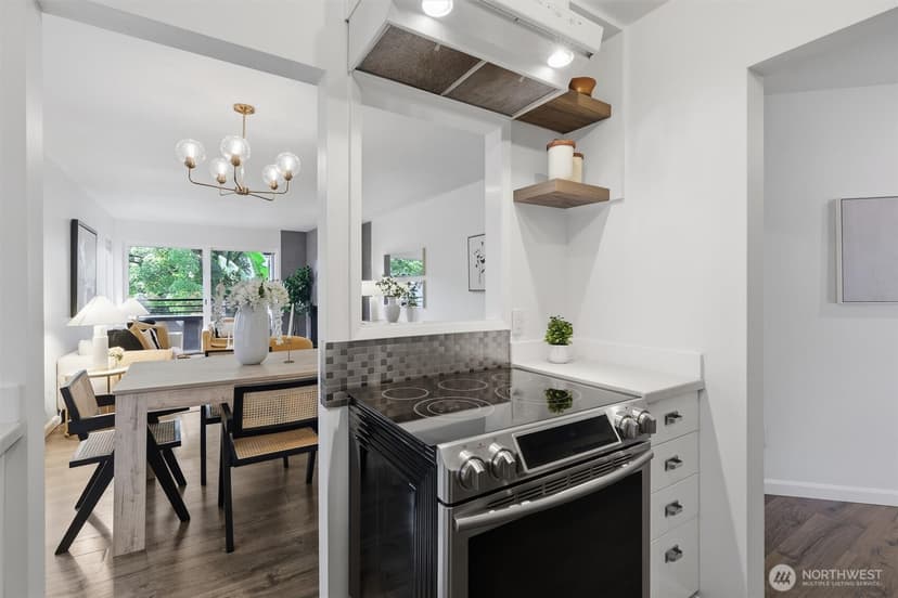 Property photo for 1601 E Columbia Street #104, Seattle photo 17