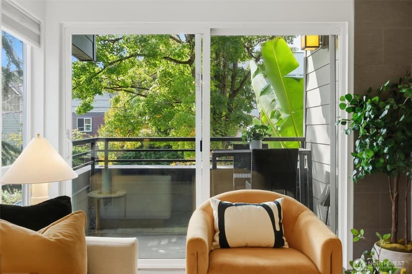 Property photo for 1601 E Columbia Street #104, Seattle photo 12