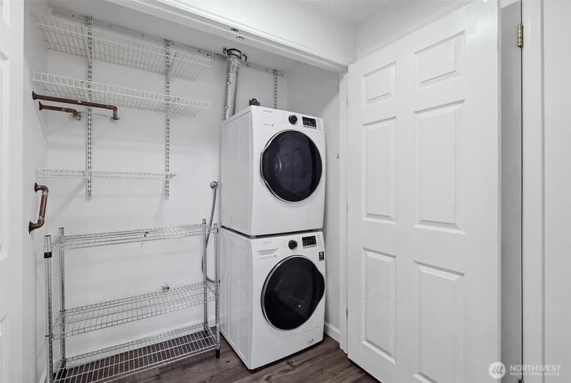 Property photo for 1601 E Columbia Street #104, Seattle photo 29