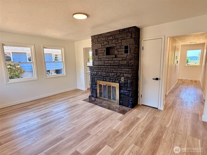 Property photo for 5611 N 48th Street, Tacoma photo 8