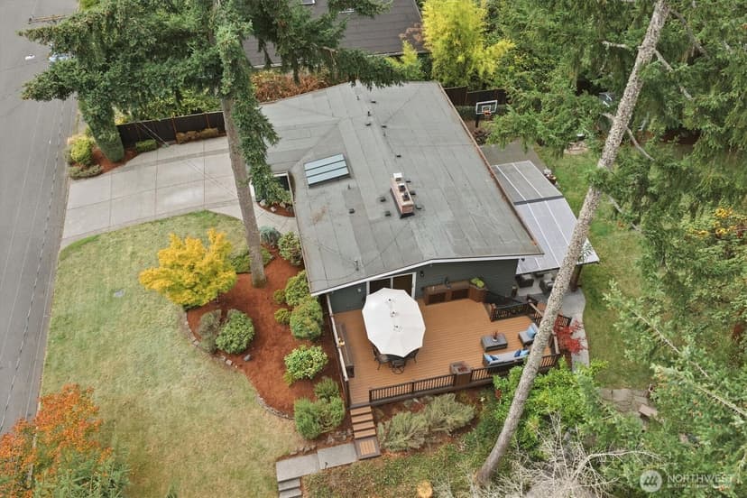 Property photo for 16728 SE 12th St, Bellevue photo 5