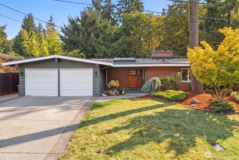 Property photo for 16728 SE 12th St, Bellevue photo 3