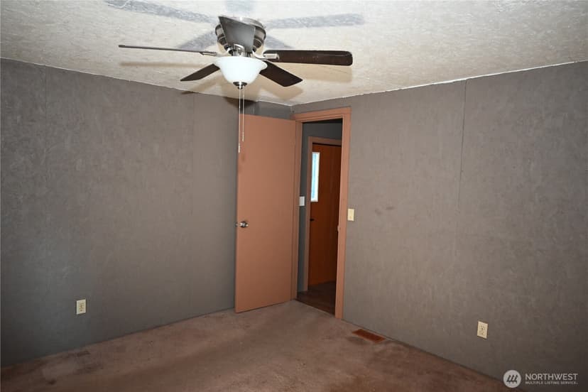 Property photo for 1438 NE Steele Creek Drive #102, Bremerton photo 25