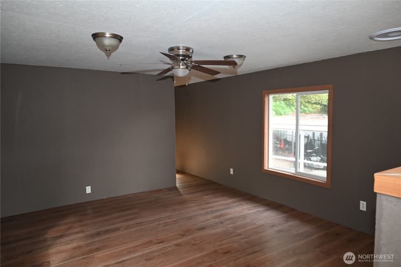Property photo for 1438 NE Steele Creek Drive #102, Bremerton photo 15
