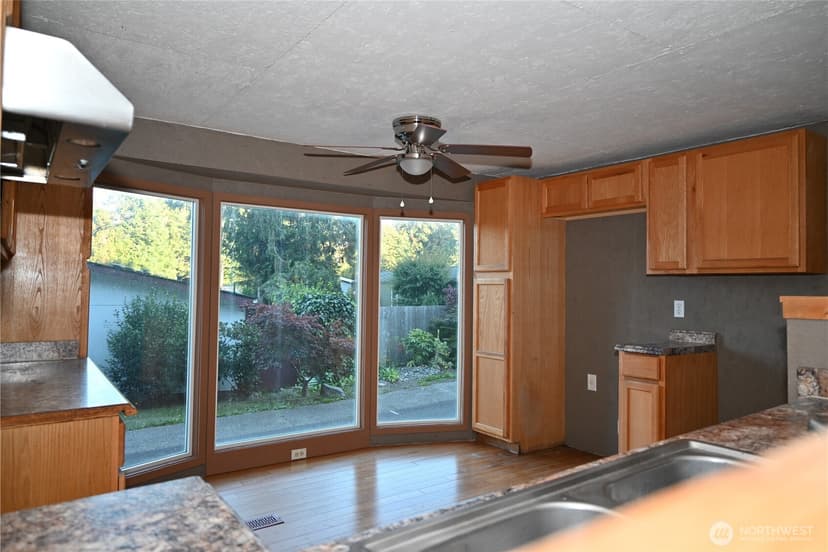 Property photo for 1438 NE Steele Creek Drive #102, Bremerton photo 12