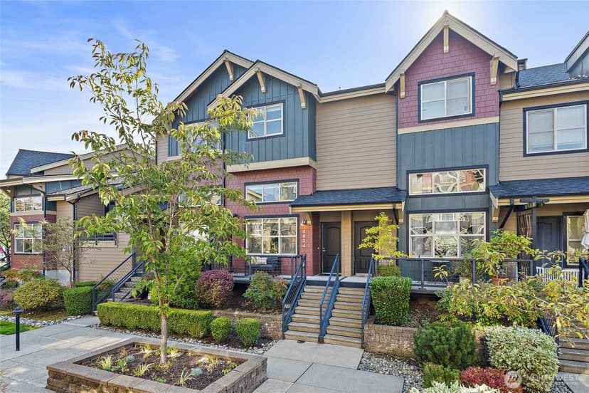 Property photo for 4824 Pointes Drive, Mukilteo photo 2
