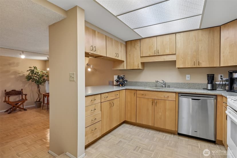 Property photo for 200 James Street #106, Edmonds photo 12