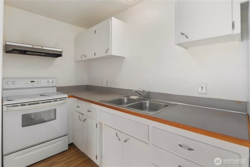 Property photo for 748 S Cloverdale Street #14, Seattle photo 10
