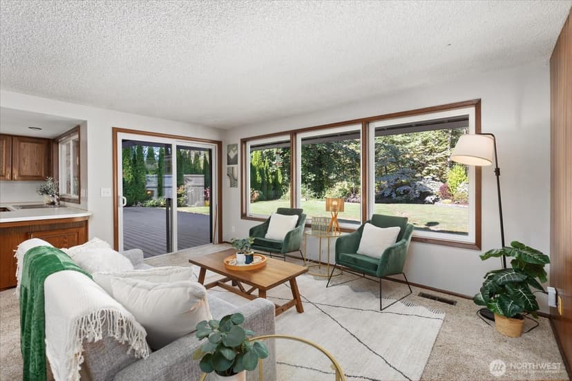 Property photo for 628 Russell Road, Snohomish photo 10