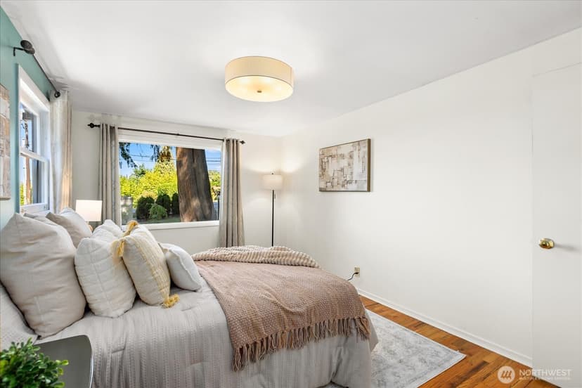 Property photo for 825 NW 180th Street, Shoreline photo 16