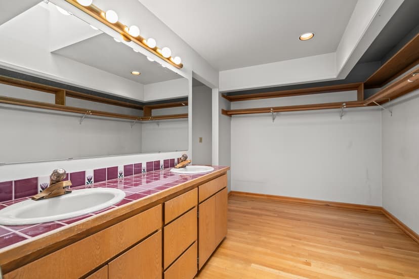 Property photo for 14715 65th Avenue SW, Edmonds photo 16