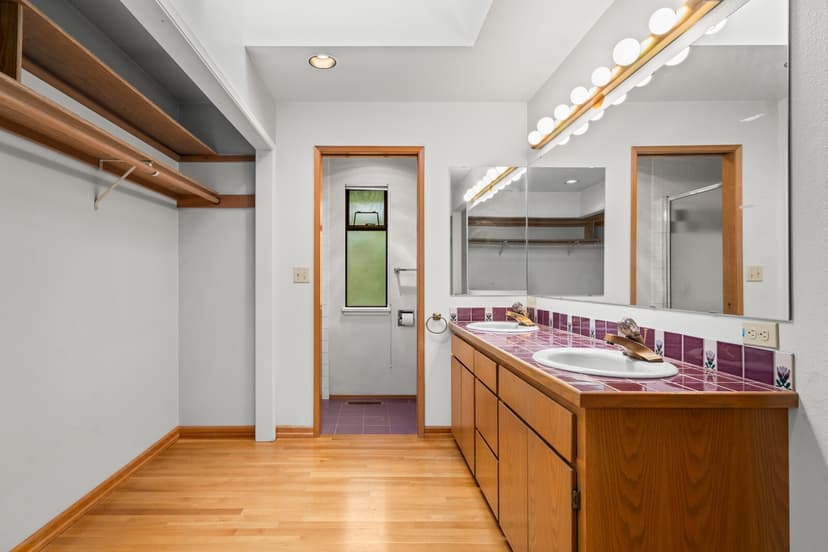 Property photo for 14715 65th Avenue SW, Edmonds photo 15
