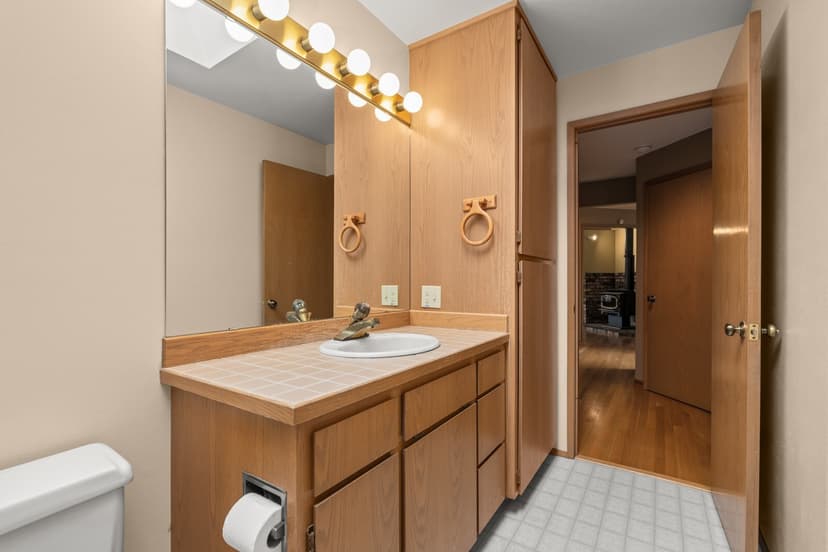 Property photo for 14715 65th Avenue SW, Edmonds photo 23